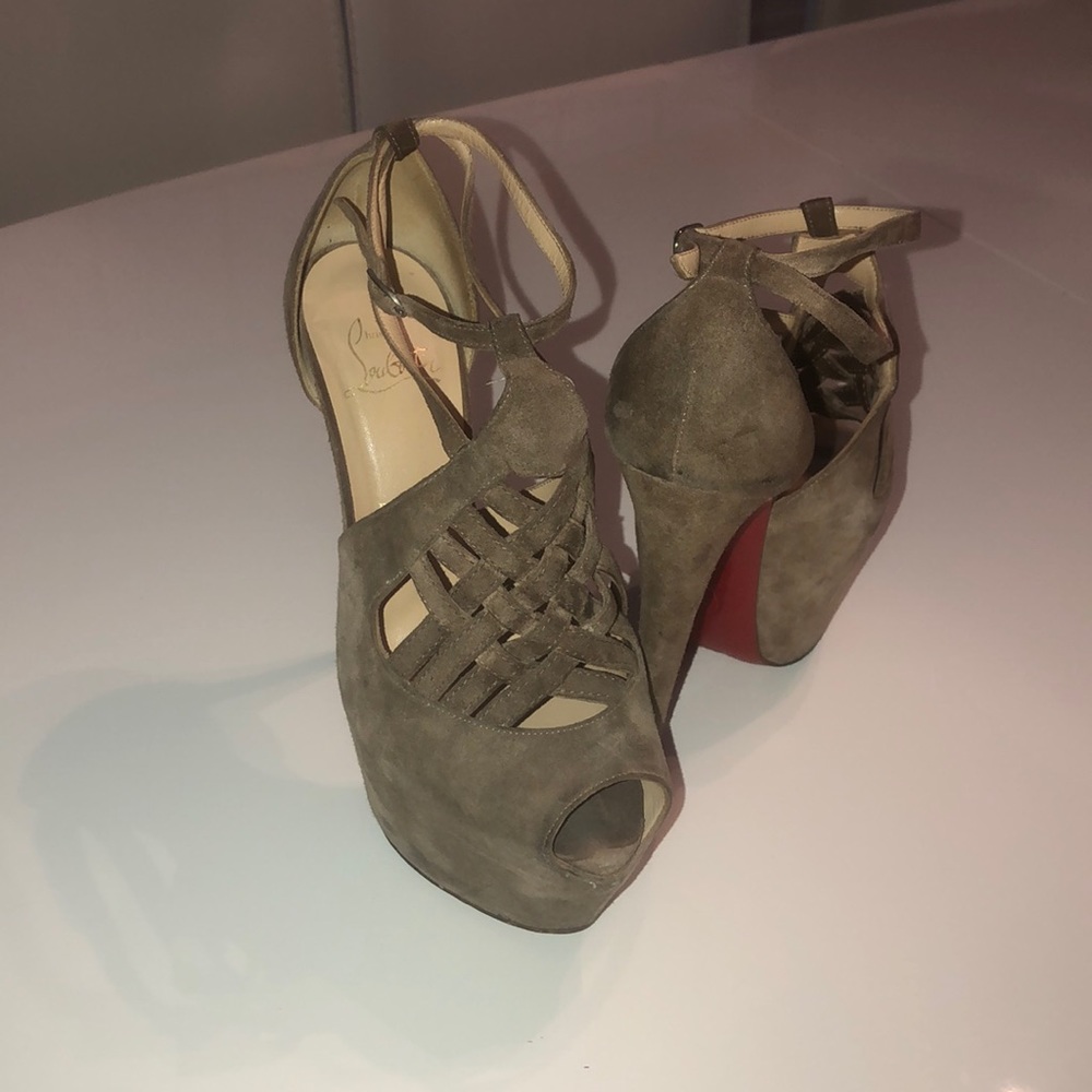 christian louboutin shoe
